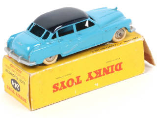Lot 256 - DINKY TOYS (FRANCE) (1)