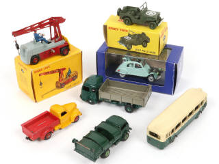 Lot 294 - DINKY TOYS (FRANCE) (7)