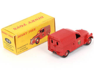 Lot 258 - DINKY TOYS (FRANCE) (1)