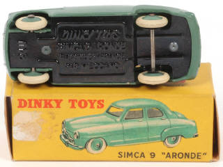 Lot 253 - DINKY TOYS (FRANCE) (1)