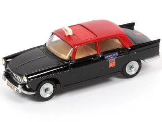 Lot 238 - DINKY TOYS (FRANCE) (1)
