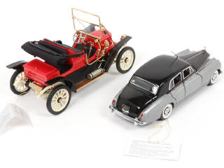 Lot 47 - FRANKLIN MINT (USA) (2)