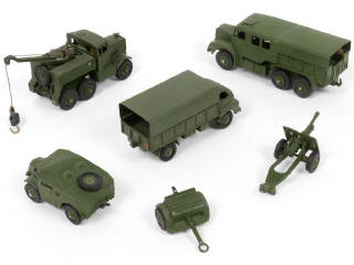 Lot 227 - DINKY TOYS (GB) (6)