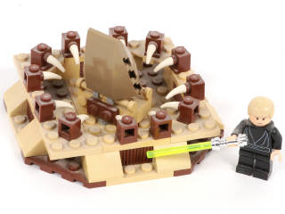 Lot 226 - LEGO (DANEMARK) (1)