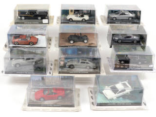 Lot 331 - UNIVERSAL HOBBIES (CHINE) (11)
