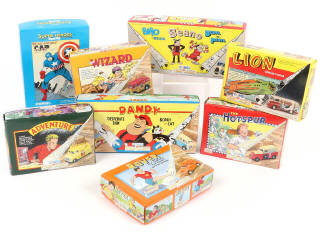 Lot 207 - CORGI TOYS (GB) (8)
