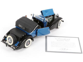 Lot 51 - FRANKLIN MINT (USA) (2)
