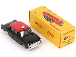 Lot 363 - DINKY TOYS (FRANCE) (1)