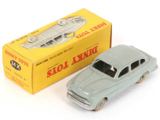Lot 368 - DINKY TOYS (FRANCE) (3)