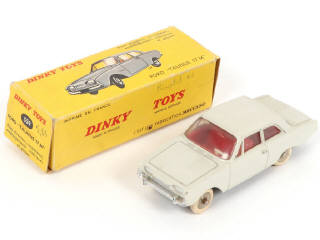 Lot 368 - DINKY TOYS (FRANCE) (3)