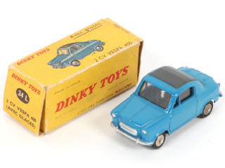Lot 368 - DINKY TOYS (FRANCE) (3)
