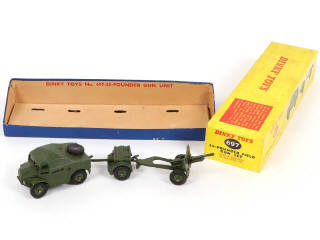 Lot 355 - DINKY TOYS (GB) (2)
