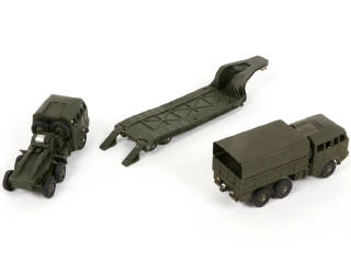 Lot 367 - DINKY TOYS (FRANCE) (2)