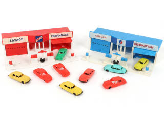 Lot 66 - DIVERS (11)