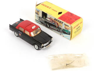 Lot 347 - DINKY TOYS (FRANCE) (1)