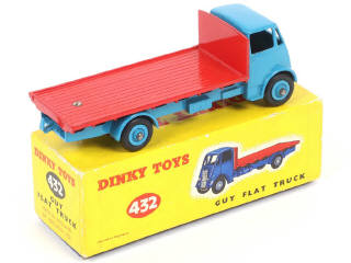 Lot 307 - DINKY TOYS (GB) (1)