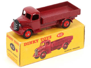 Lot 305 - DINKY TOYS (GB) (1)