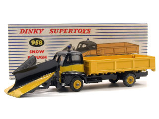 Lot 603 - DINKY TOYS GB (1)