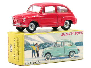 Lot 695 - DINKY TOYS FRANCE (1)