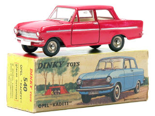 Lot 699 - DINKY TOYS FRANCE (1)