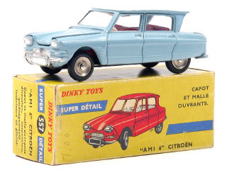 Lot 685 - DINKY TOYS (FRANCE) (1)