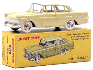 Lot 677 - DINKY TOYS FRANCE (1)