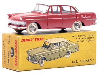 Lot 678 - DINKY TOYS (FRANCE) (1)