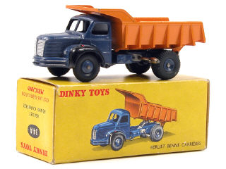 Lot 799 - DINKY TOYS FRANCE (1)