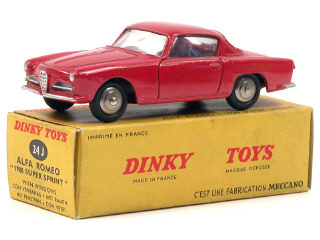 Lot 642 - DINKY TOYS FRANCE (1)
