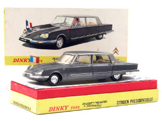 Lot 780 - DINKY TOYS FRANCE (1)