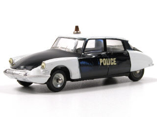 Lot 737 - DINKY TOYS FRANCE (1)
