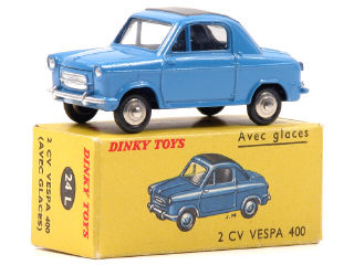 Lot 643 - DINKY TOYS (FRANCE) (1)