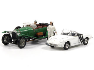 Lot 569 - CORGI TOYS (GB) (2)