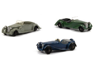 Lot 613 - DINKY TOYS GB (3)