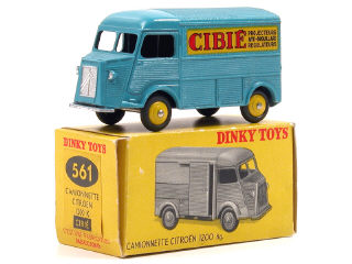 Lot 794 - DINKY TOYS (FRANCE) (1)