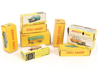 Lot 253 - DINKY TOYS (FRANCE) (9)