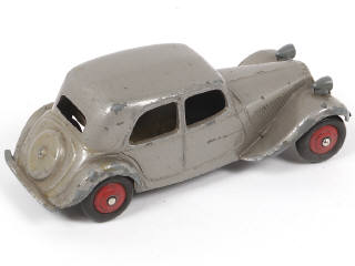 Lot 236 - DINKY TOYS (FRANCE) (1)