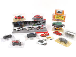 Lot 55 - DIVERS (16)