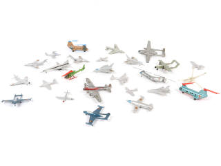 Lot 62 - DIVERS (25)