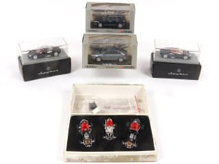 Lot 43 - DIVERS (5)