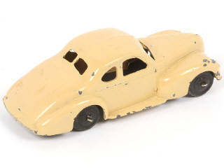 Lot 297 - DINKY TOYS (FRANCE) (1)