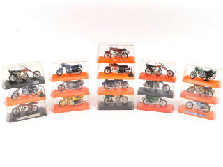 Lot 65 - DIVERS (16)