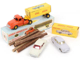 Lot 321 - DINKY TOYS (FRANCE) (3)