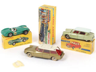 Lot 322 - DINKY TOYS (FRANCE) (3)