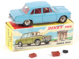 Lot 302 - DINKY TOYS (FRANCE) (1)