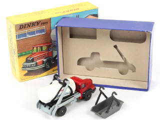 Lot 314 - DINKY TOYS (FRANCE) (1)