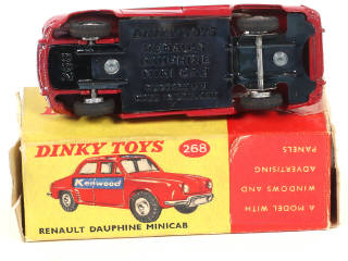 Lot 272 - DINKY TOYS (GB) (1)