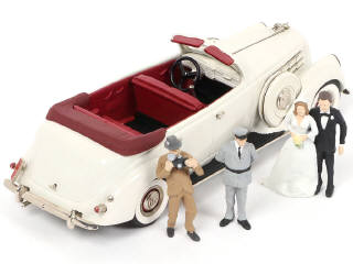 Lot 158 - BROOKLIN MODELS (GB) (1)