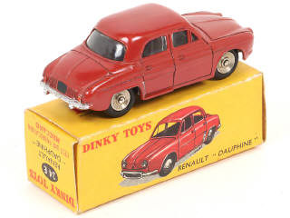 Lot 326 - DINKY TOYS (FRANCE) (1)