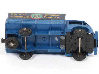 Lot 354 - DINKY TOYS (FRANCE) (1)